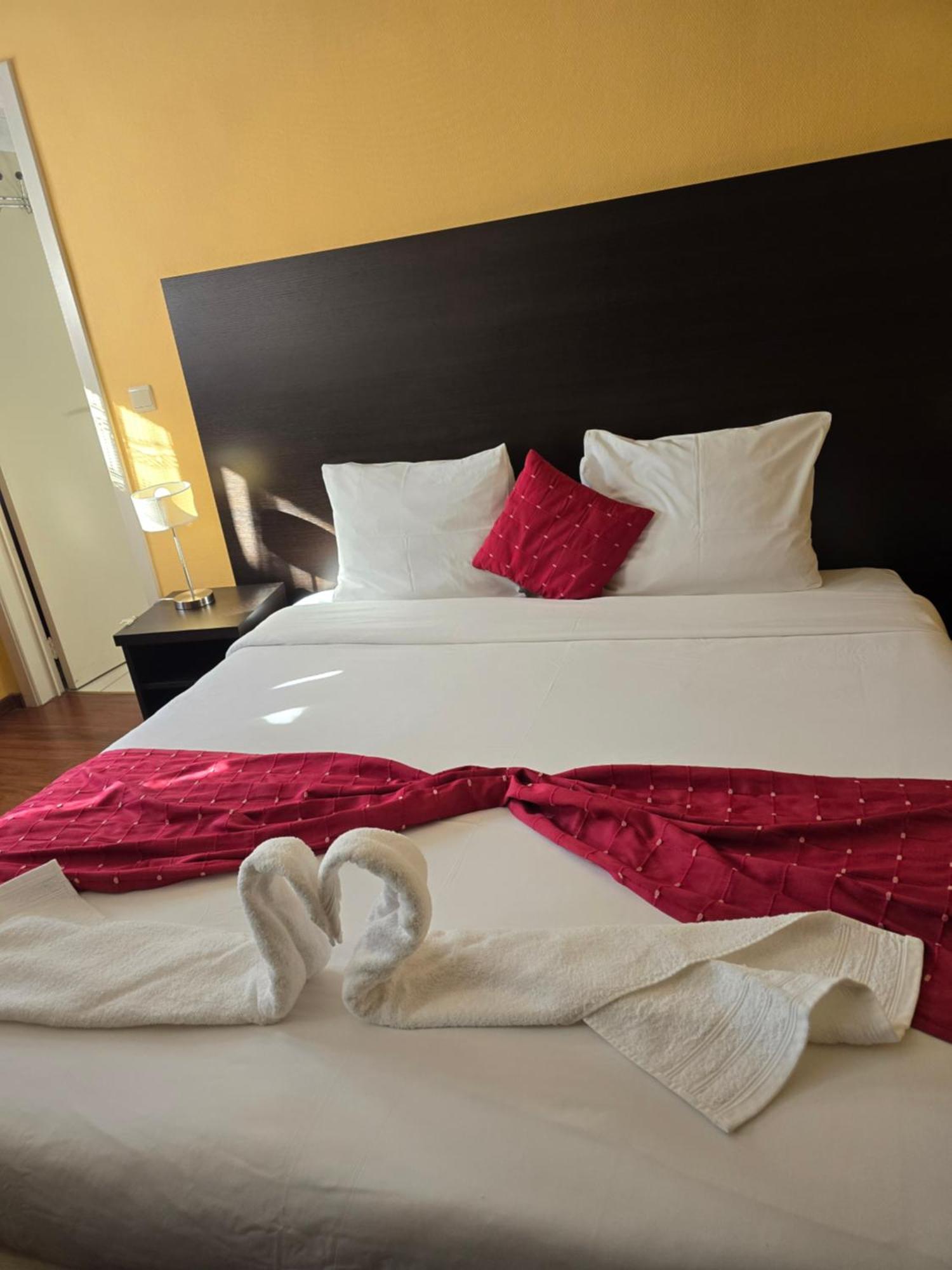 Il Siciliano - Duc De Bouillon Hotel ภายนอก รูปภาพ