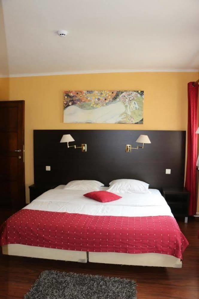 Il Siciliano - Duc De Bouillon Hotel ภายนอก รูปภาพ